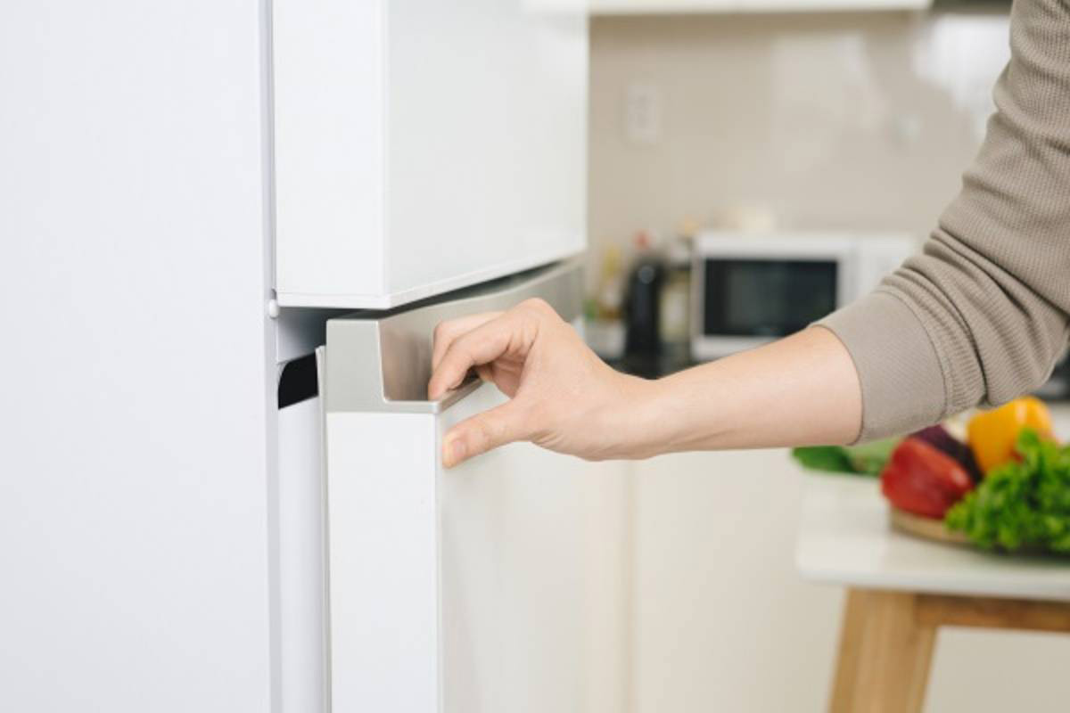 خراب شدن لاستیک دور درب
